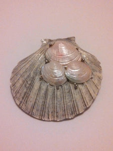Sea Shell Brooch / Designer Signed Capri / Summer jewelry / Enamel Brooch / Shell Brooch