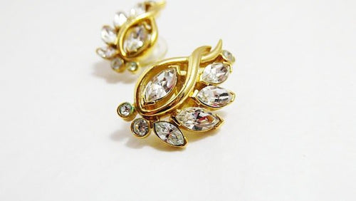Vintage Trifari rhinestone earrings / vintage pierced earrings / GlitterNGoldVintage