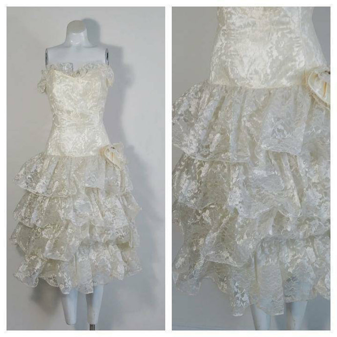 80s Party Dress / 80s Prom Gown Dress / 80s Lace Ruffles bow dress / 80s does 50s dress inspired / Gunne Sax dress style era