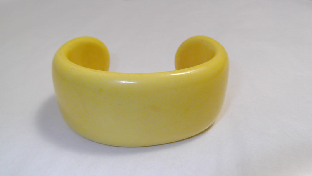 Vintage Yellow Bakelite Cuff Bracelet