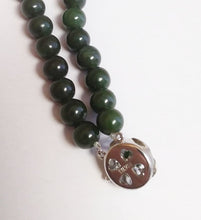 Load image into Gallery viewer, vintage Sterling Silver Clasp &amp; Jade Beads double strand Bracelet