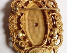 Load image into Gallery viewer, Vintage Miriam Haskell shell carved cameo brooch