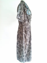 Load image into Gallery viewer, vintage 50s atomic pattern pocket dress with Satin Bow and Rhinestone detail - size large