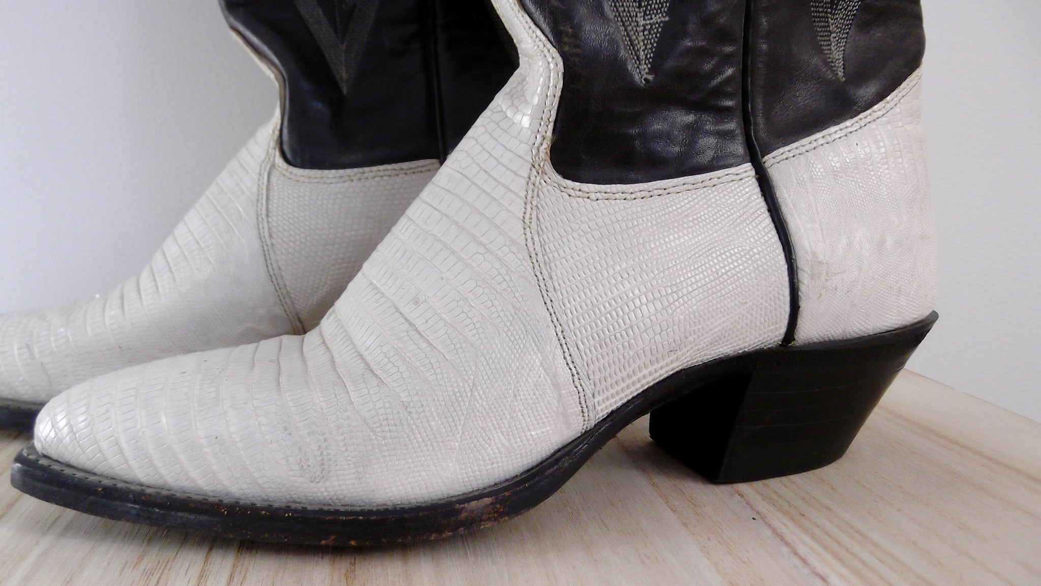 70s J Chisholm Genuine Teju Lizard Skin Boots / Vintage Black