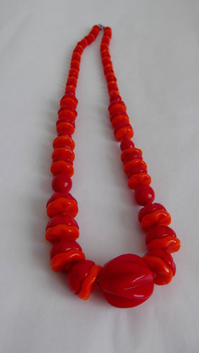 30s 40s wavy glass bead Necklace / red and orange glass beads necklace / art deco era necklace