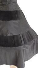 Load image into Gallery viewer, 40s 50s Rayon skirt / Wet look and micro pleats / 50s Rockabilly skirt  / GlitterNGoldVintage