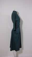 Load image into Gallery viewer, 1940s hunter green light wool dress / exaggerated pockets / double breasted ball button front / high collar dress