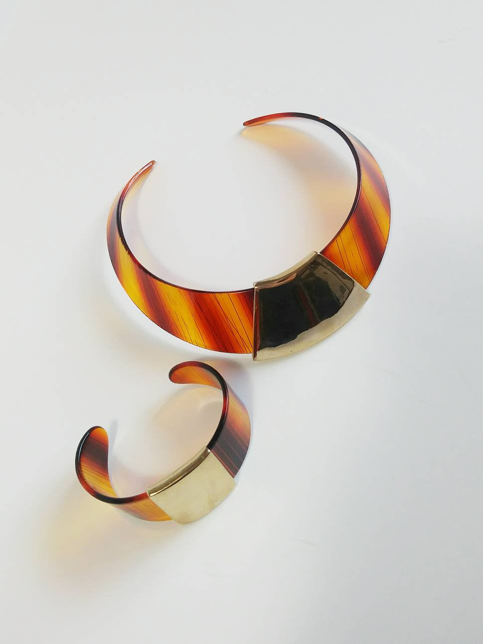 Vintage 70s lucite Cuff Bracelet collar choker necklace / Decadent