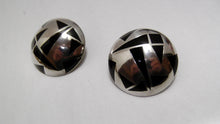 Load image into Gallery viewer, Vintage Mexican Sterling Silver and Onyx Earrings