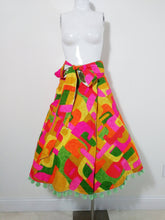 Load image into Gallery viewer, 50s 60s psychedelic reversible skirt / barkcloth wrap skirt  / Atomic print skirt / pom pom trim