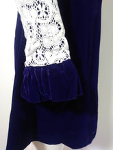 Load image into Gallery viewer, Vintage 60s 70s purple velvet and crochet lace dress / 70s ruffle collar dress / 60s mod dress