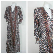 Load image into Gallery viewer, Vintage Vanity Fair Dressing Gown Robe / Vanity Fair night gown cover up / Nylon Gown / vintage leopard dress