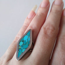 Load image into Gallery viewer, Vintage sterling silver and turquoise boho 70s ring - Signed marked Artist JR