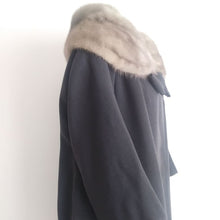 Load image into Gallery viewer, Vintage 50s Silver Mink Fur collar swing coat