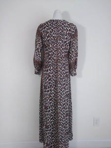 Vintage Vanity Fair Dressing Gown Robe / Vanity Fair night gown cover up / Nylon Gown / vintage leopard dress