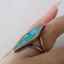 Load image into Gallery viewer, Vintage sterling silver and turquoise boho 70s ring - Signed marked Artist JR