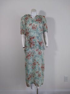 SOLD Vintage 40s rayon dress / 40s butterfly and floral print dress / 40s novelty print dress / 40s Rayon Dress / NOS / Glitterngoldvintage