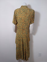 Load image into Gallery viewer, 40s peplum dress / 40s abstract print dress / 40s novelty print dress / vintage 40s Rayon Dress